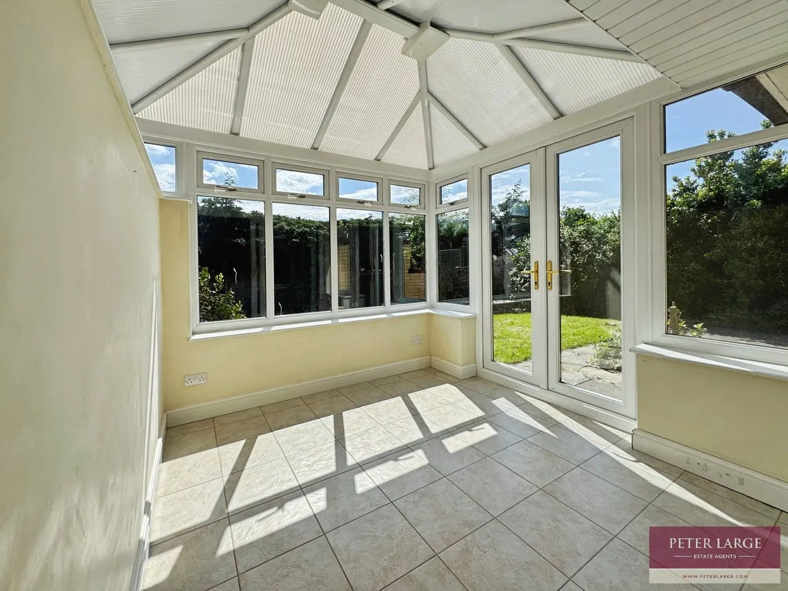Ronaldsway, Rhyl, Denbighshire, LL18 2LB, photo 3