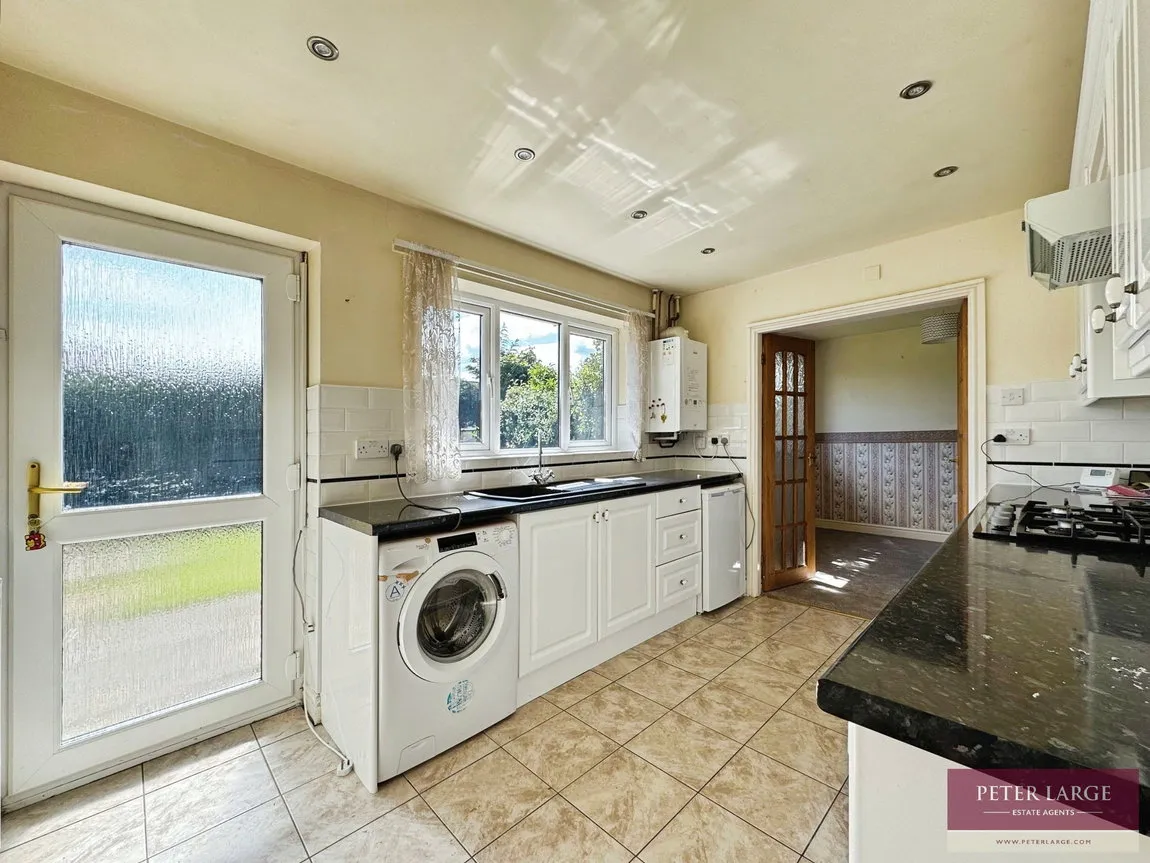 Ronaldsway, Rhyl, Denbighshire, LL18 2LB, photo 6