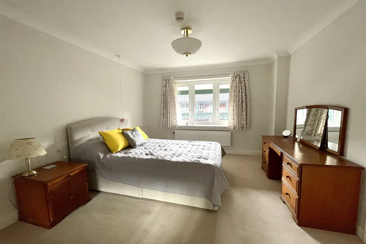 Church Street, Wilmslow, photo 8