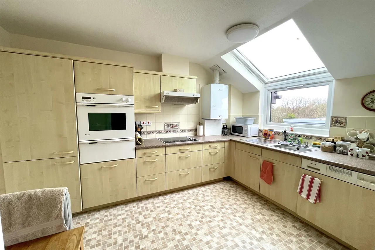 Church Street, Wilmslow, photo 6