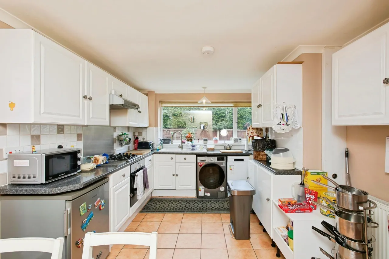 York Road, Church Gresley, DE11, photo 3