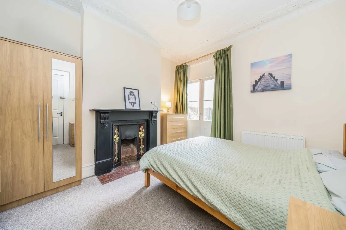 Ballater Road, SW2, photo 6