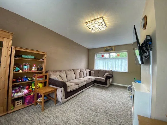 Park Lee Road, Blackburn, Lancashire, BB2, photo 3