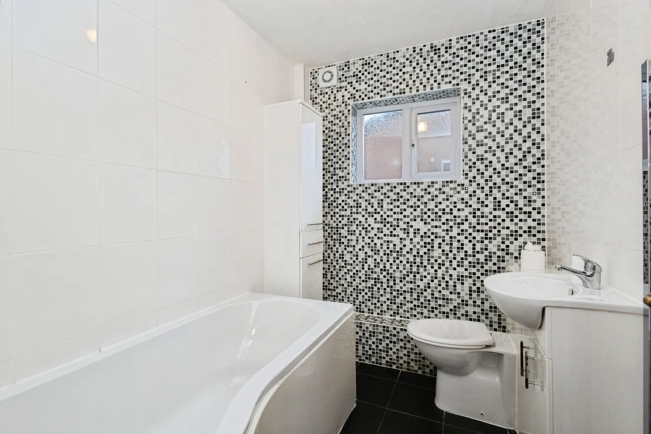 Old Oak Drive, Denton, M34, photo 13