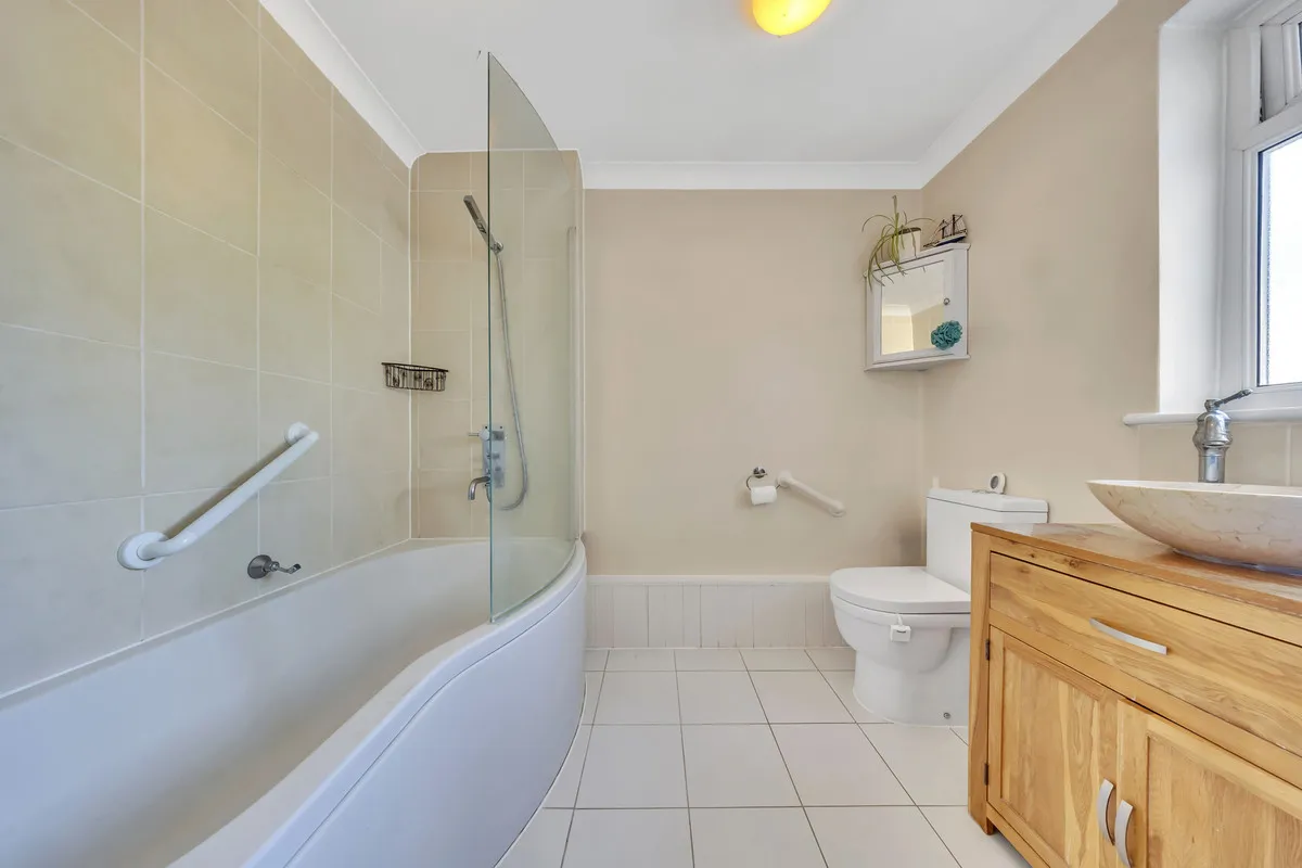 Riversdale Road, Romford, RM5, photo 19