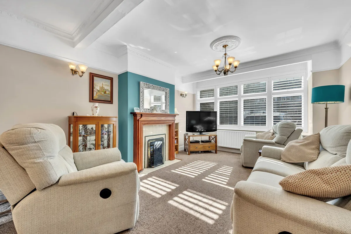 Riversdale Road, Romford, RM5, photo 2