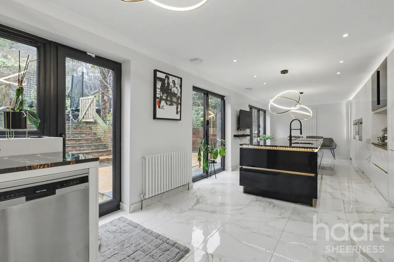 Queenborough Drive, Minster, ME12, photo 34