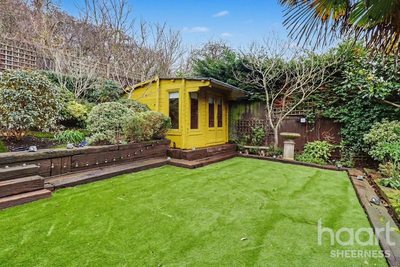 Queenborough Drive, Minster, ME12, photo 11