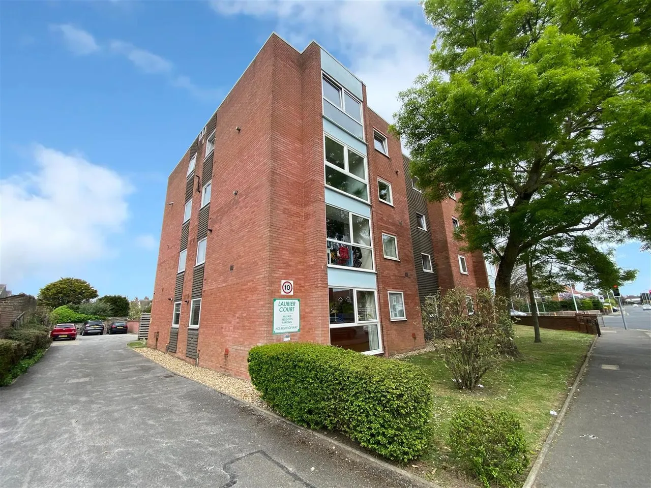 1 bed flat for sale — Northcourt Road, Worthing