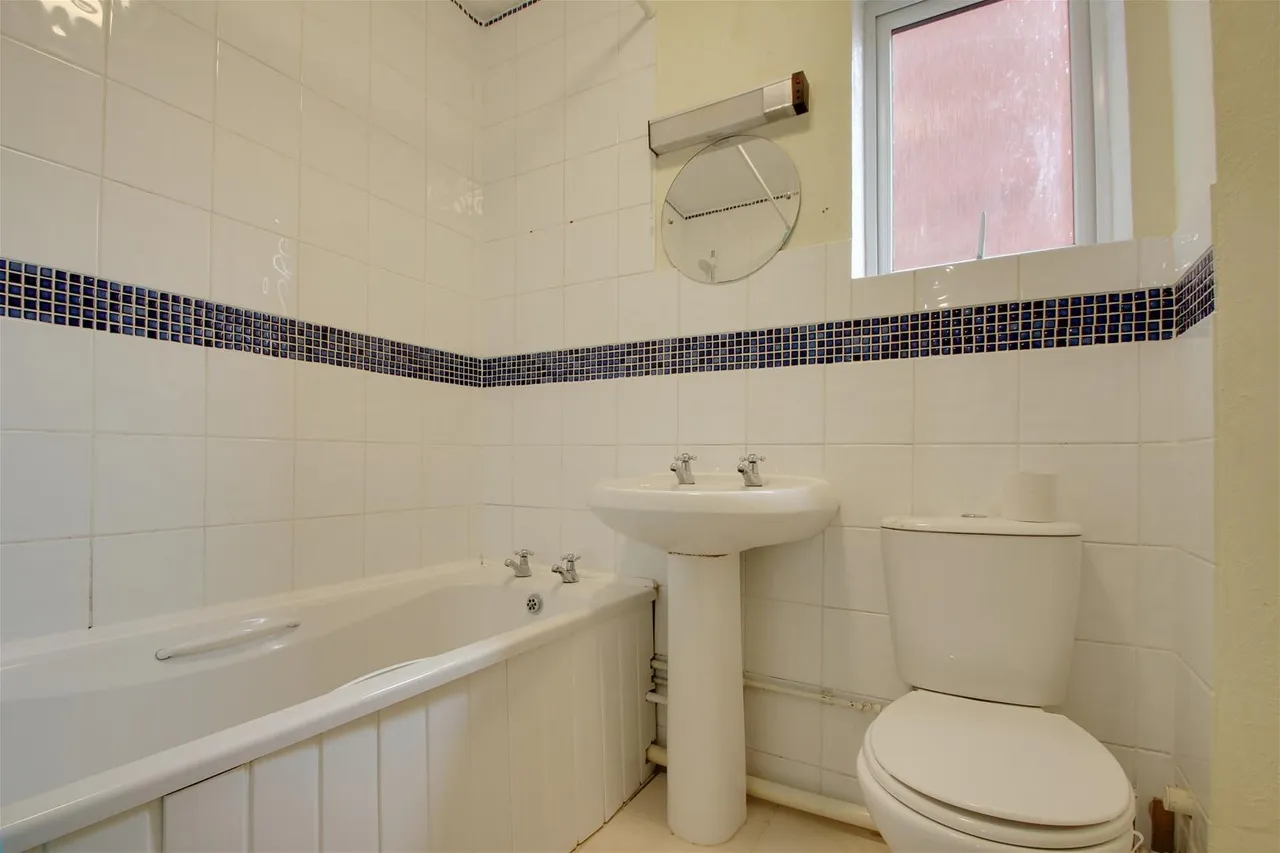 Northcourt Road, Worthing, photo 9