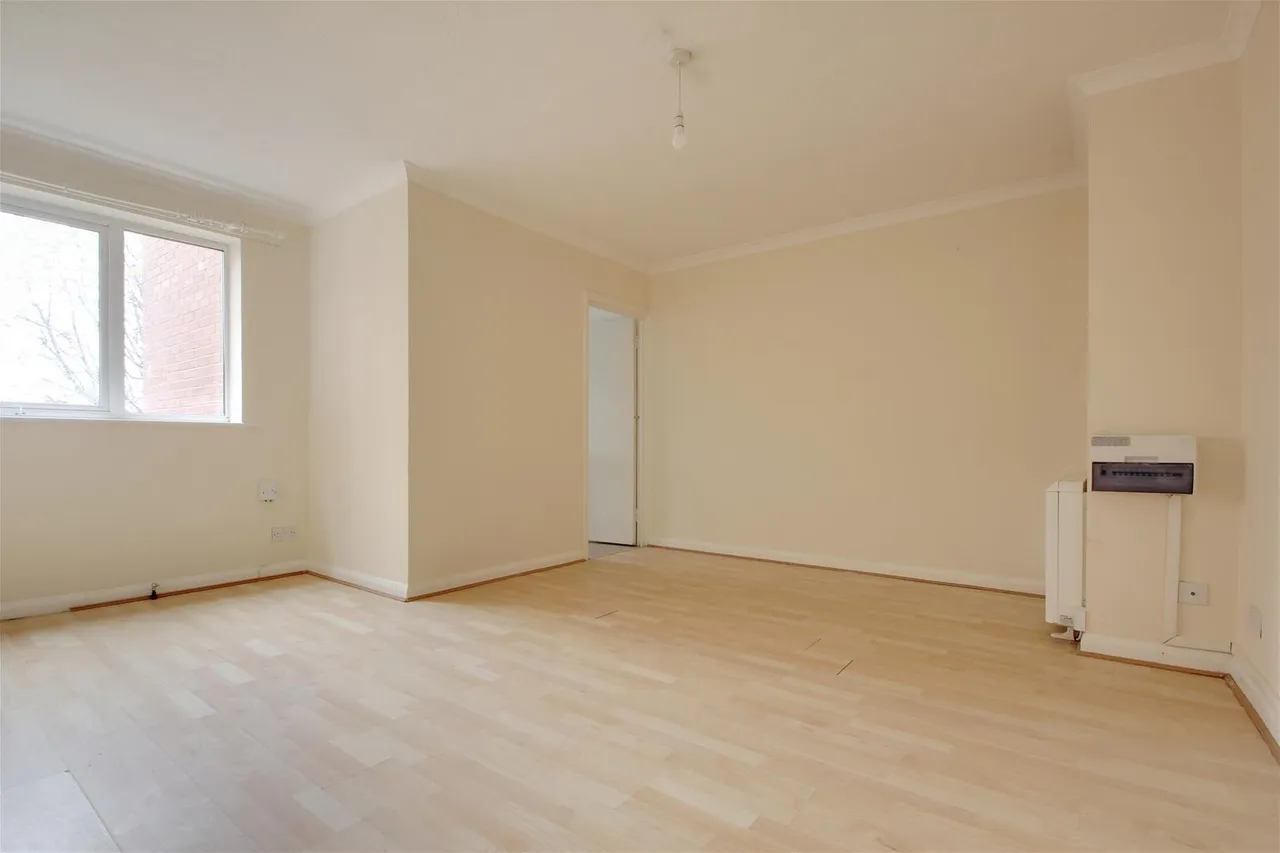 Northcourt Road, Worthing, photo 2