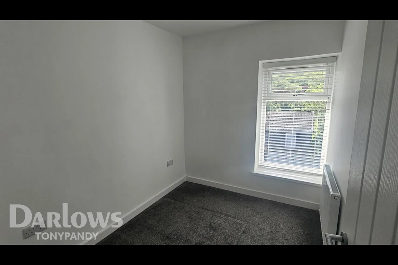 Tyntyla Road, Llwynypia, CF40, photo 13