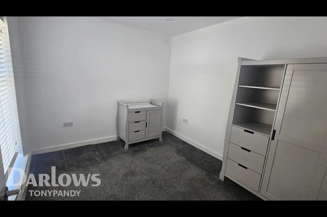 Tyntyla Road, Llwynypia, CF40, photo 12