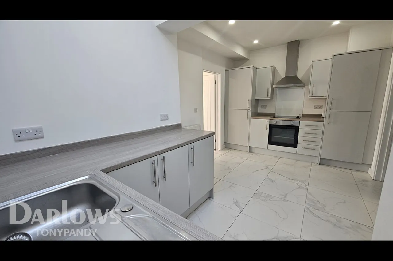 Tyntyla Road, Llwynypia, CF40, photo 7