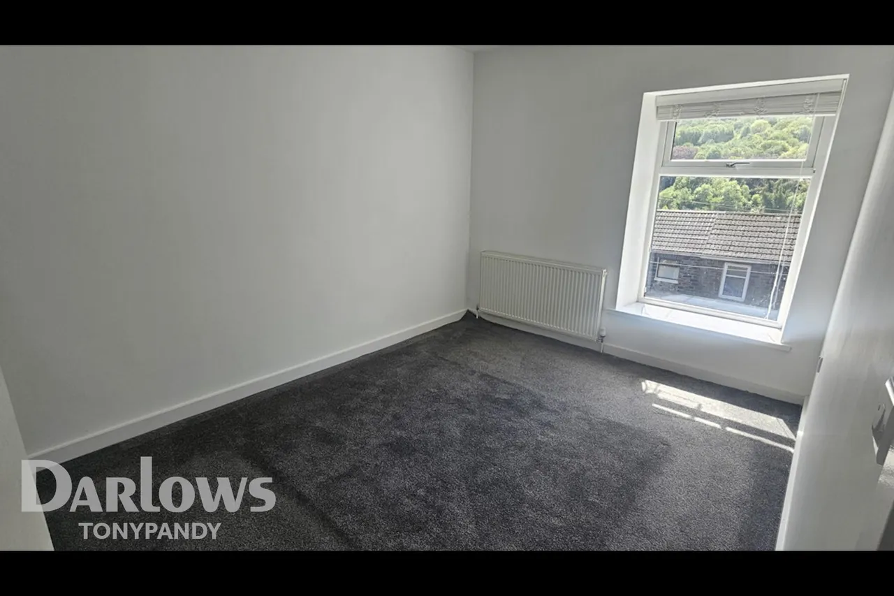Tyntyla Road, Llwynypia, CF40, photo 11