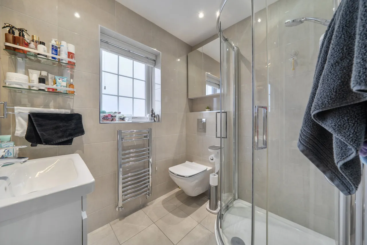 Swakeleys Road, Uxbridge, UB10, photo 4
