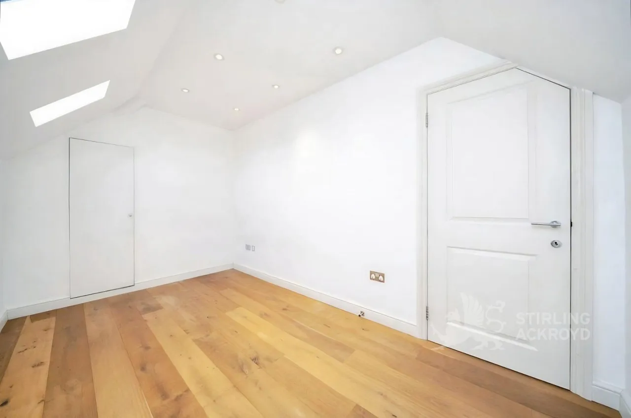 Bracknell Gardens, London, NW3, photo 11