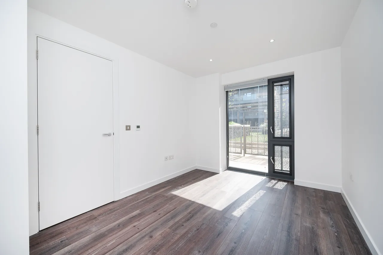 Flat 1, Curie House, London, photo 11