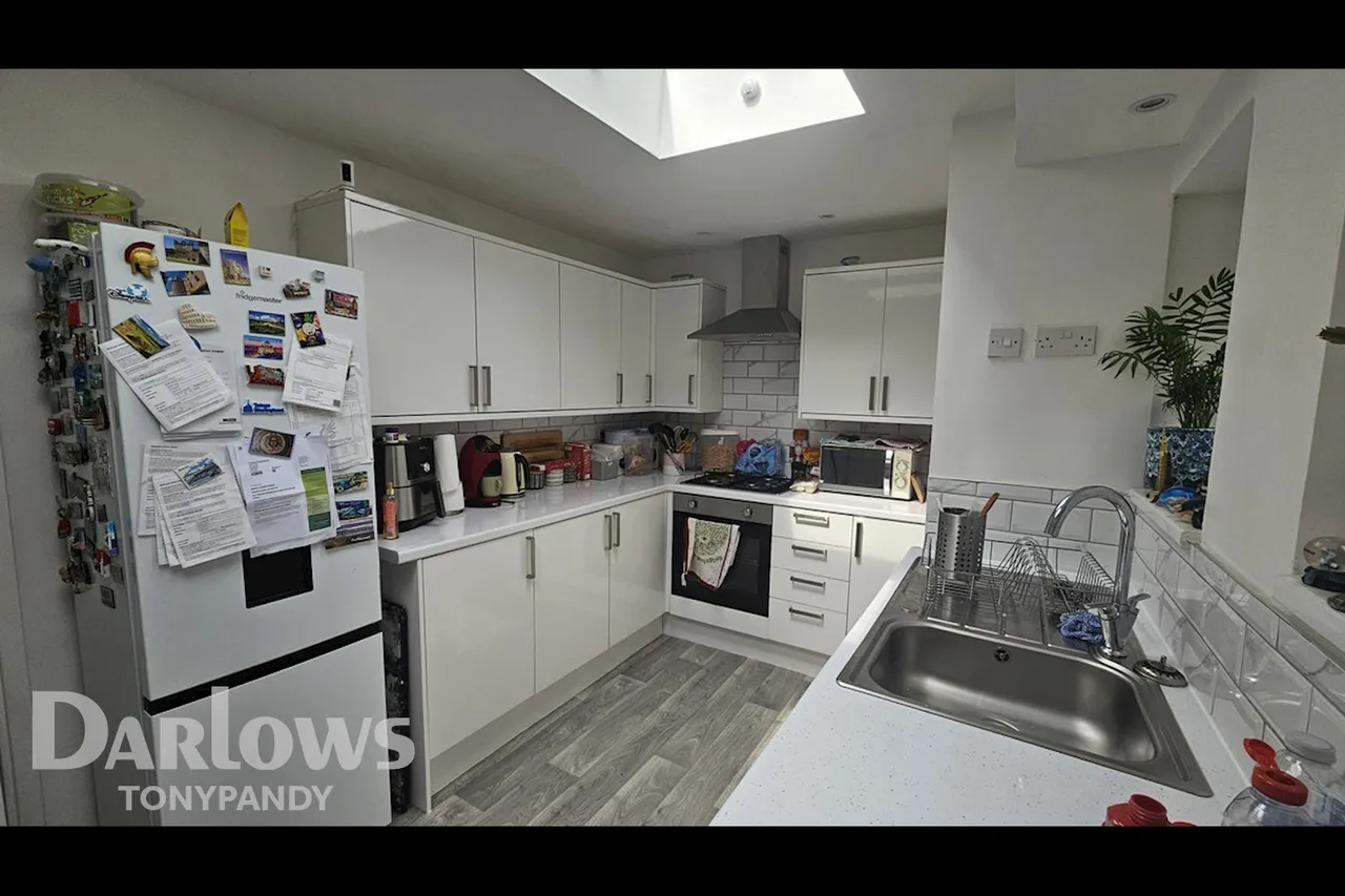 Long Row, Blaenllechau, CF43, photo 22
