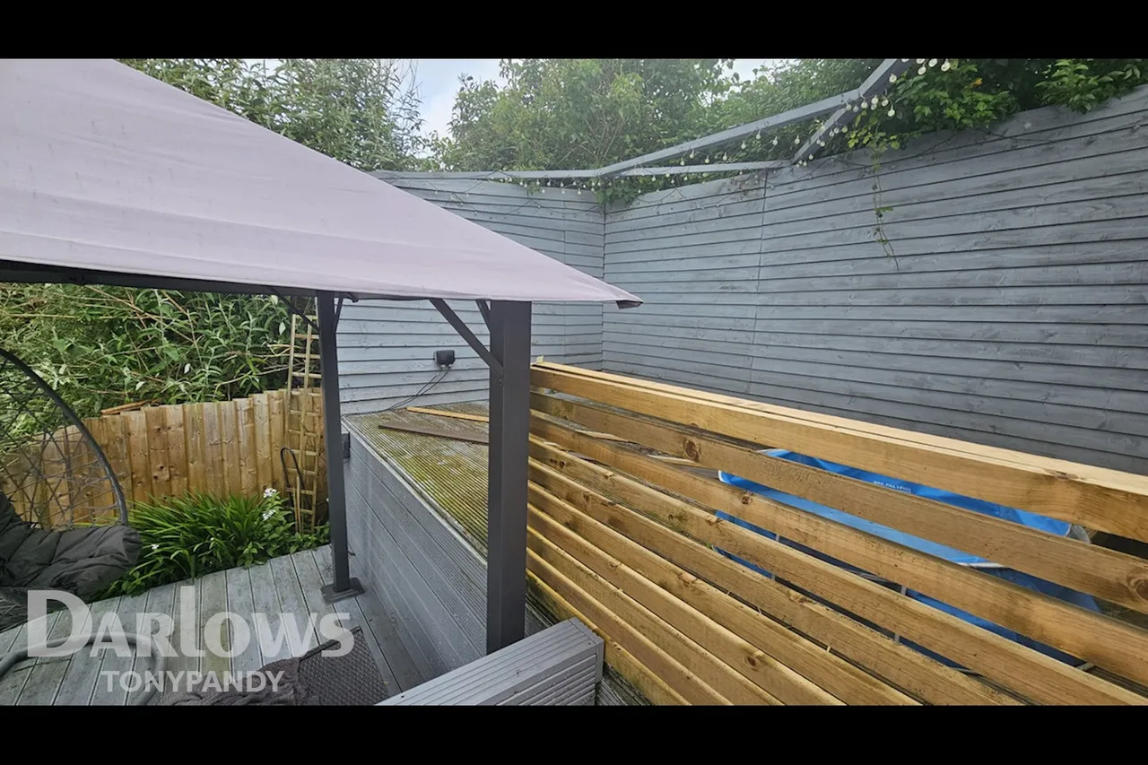 Long Row, Blaenllechau, CF43, photo 8