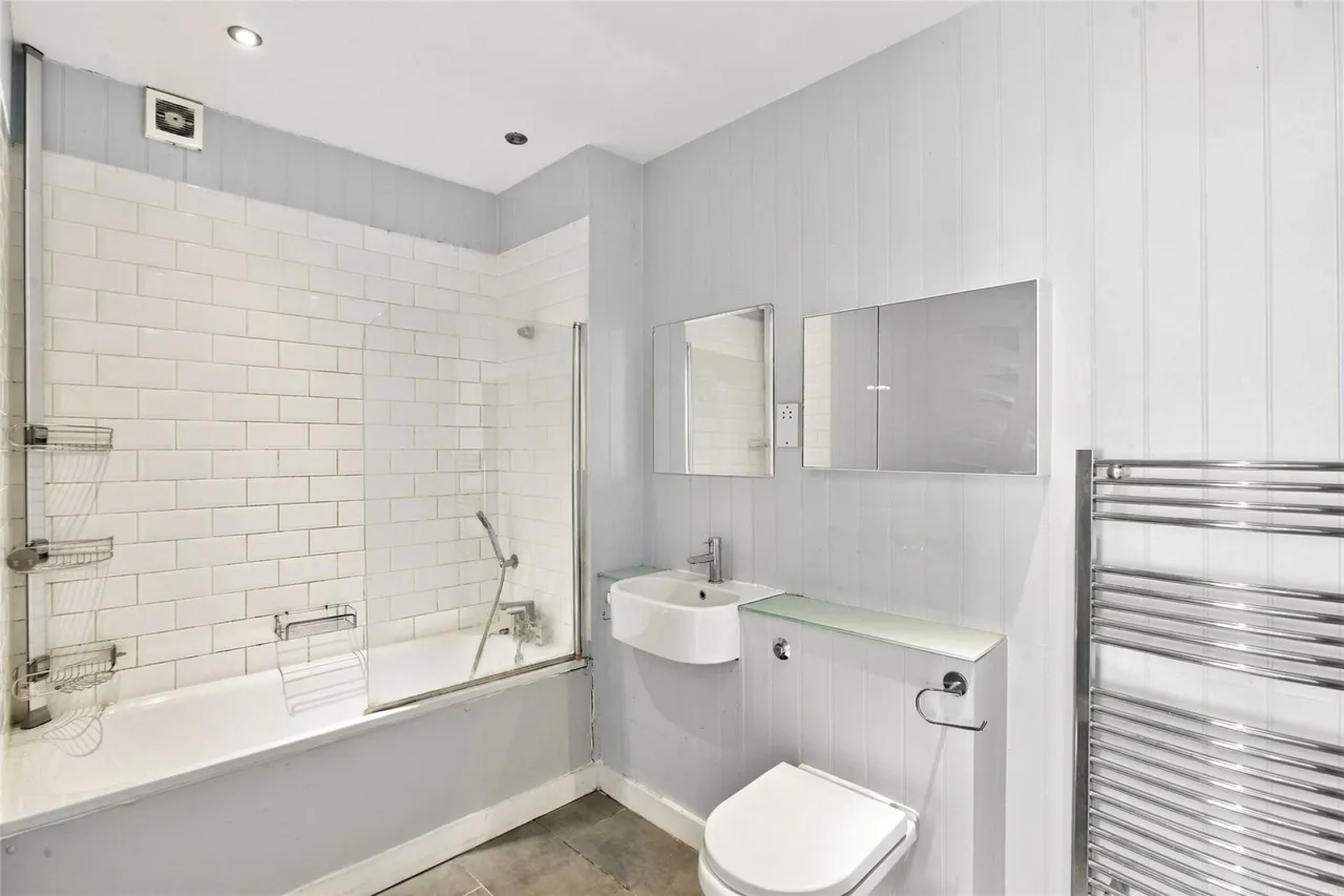 Fallsbrook Road, Furzedown, photo 6