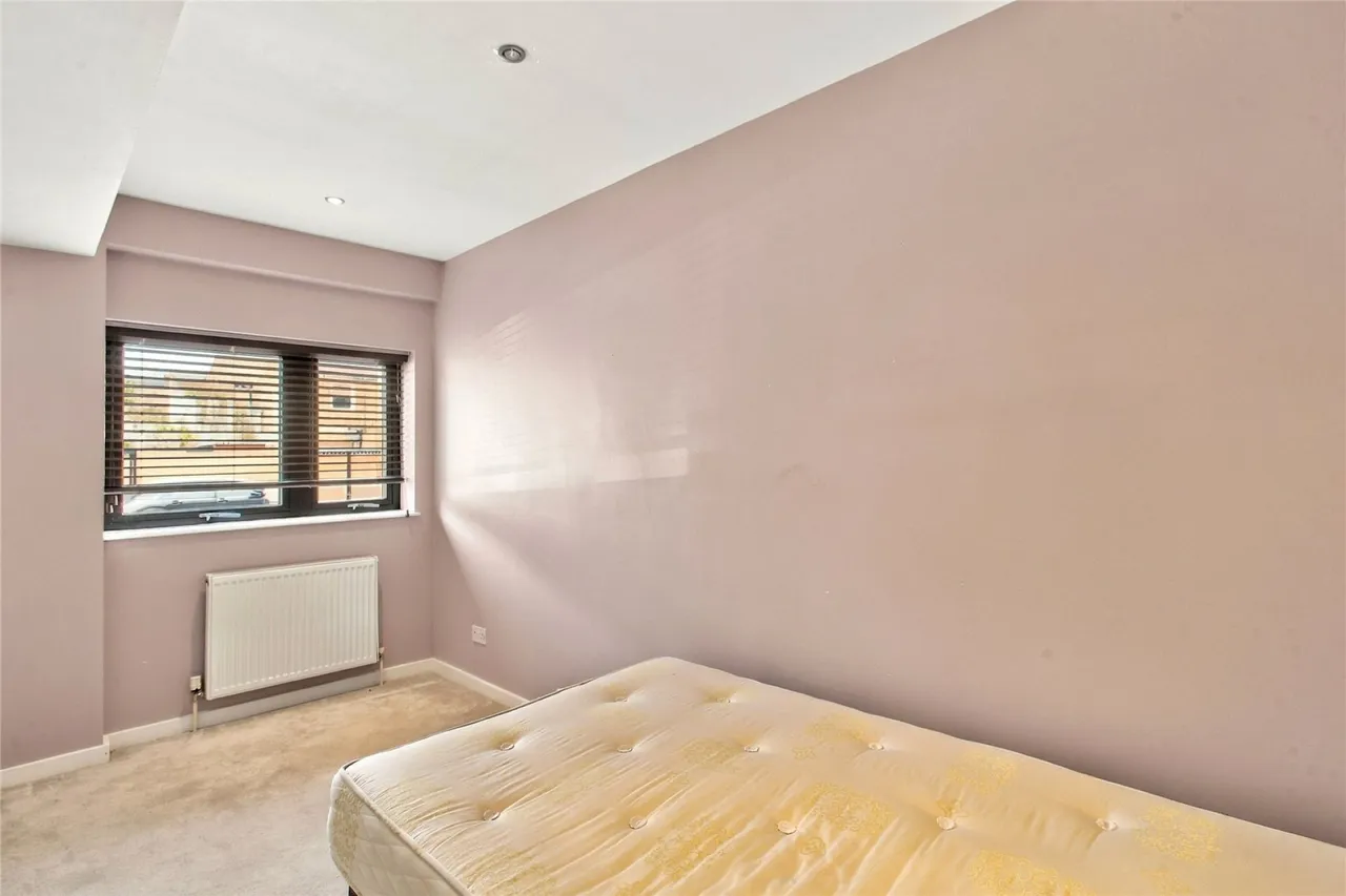 Fallsbrook Road, Furzedown, photo 4