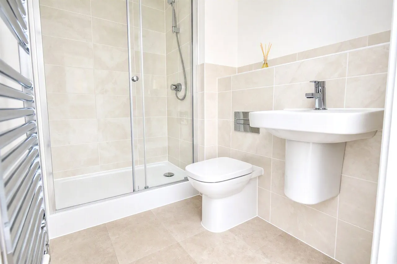 Moorfield Place, Farnborough, GU14, photo 10