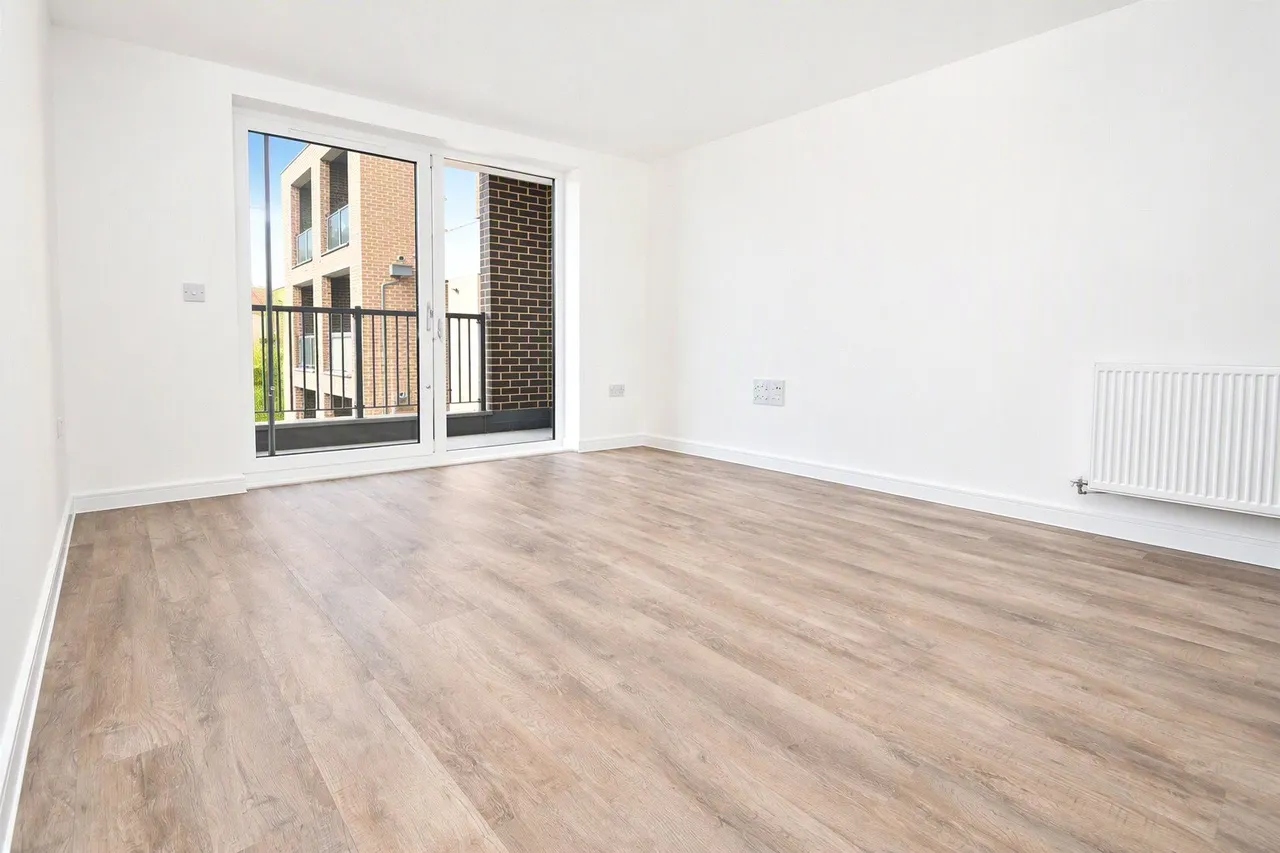 Moorfield Place, Farnborough, GU14, photo 5