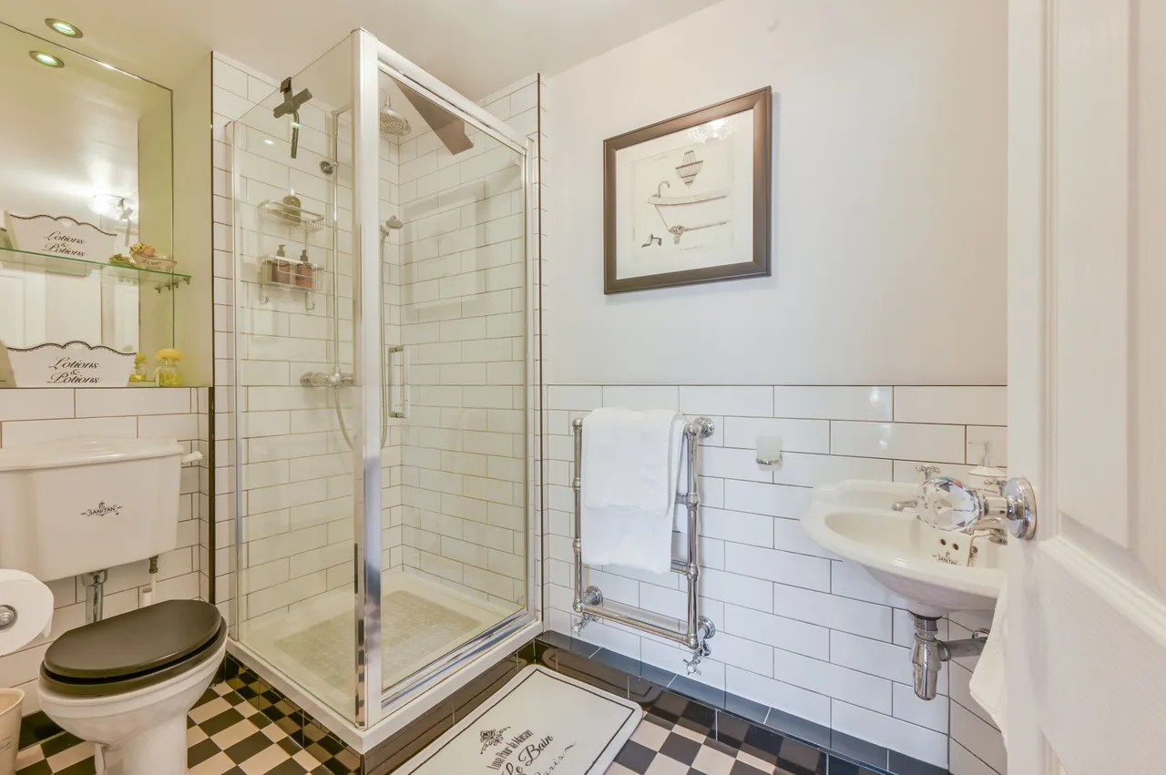 33 Taffrail House, Burrells Wharf Square, London, photo 5