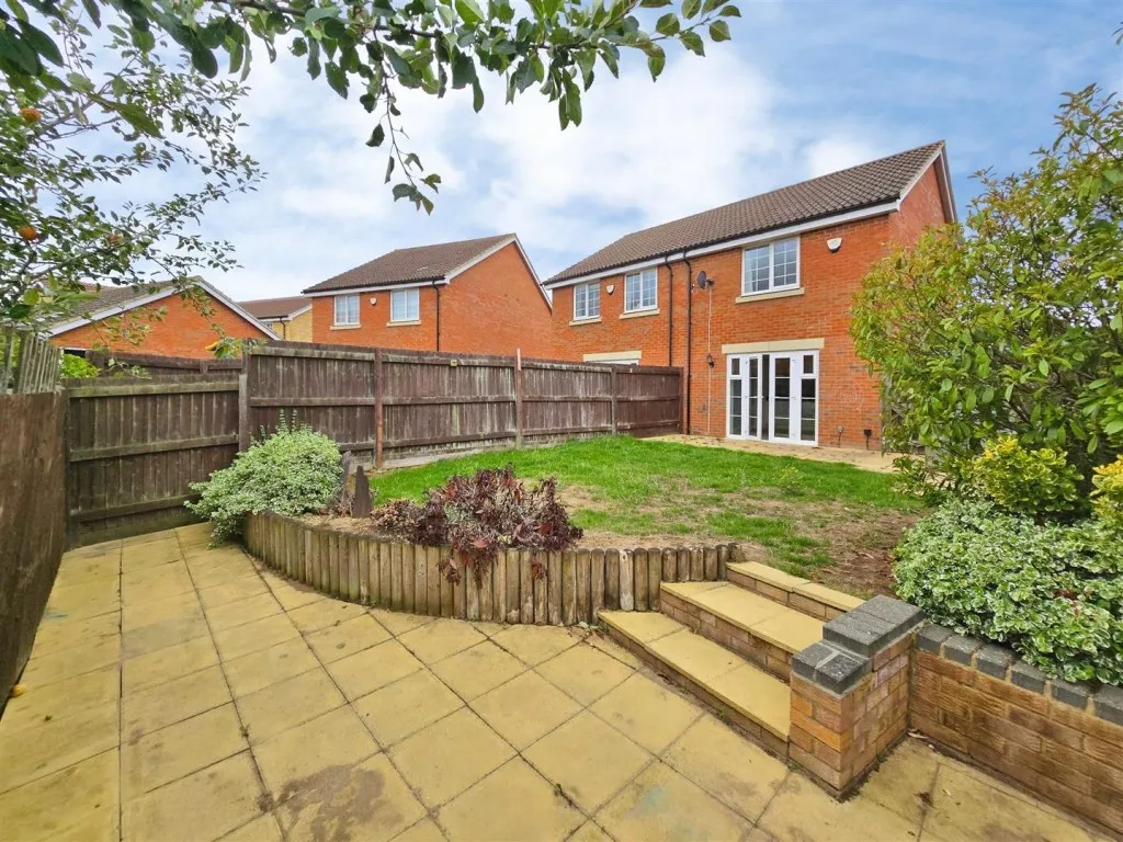 Chelveston Road, Raunds, Wellingborough, photo 12