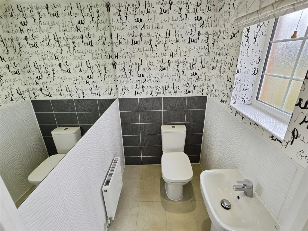 Chelveston Road, Raunds, Wellingborough, photo 6