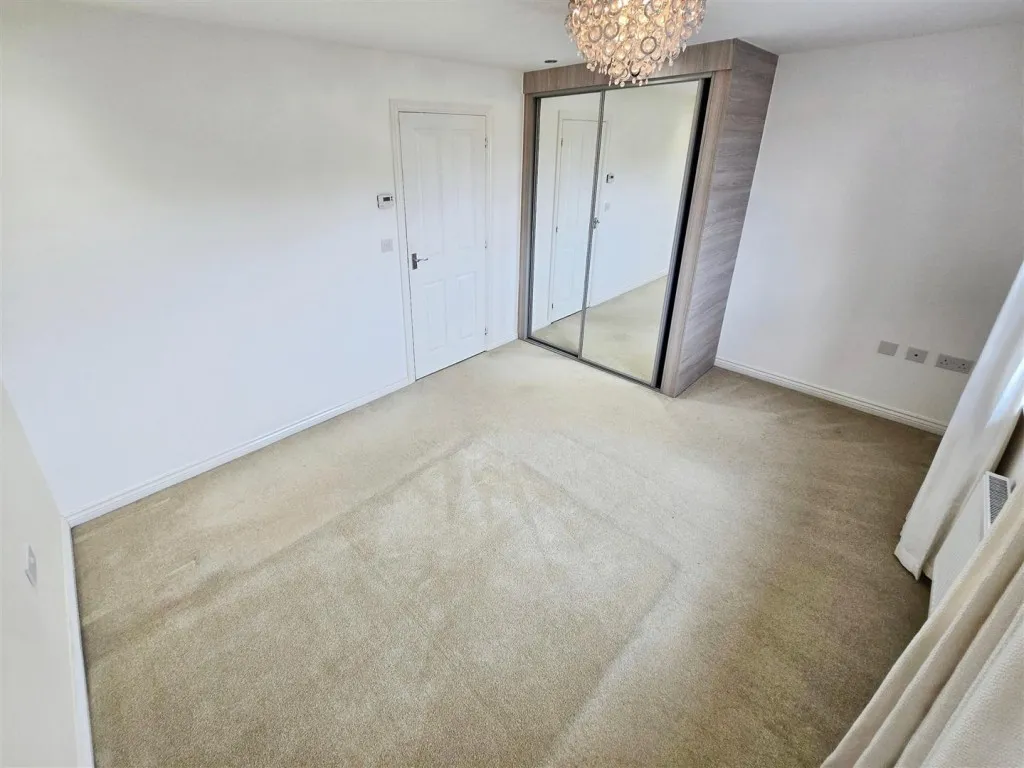 Chelveston Road, Raunds, Wellingborough, photo 9