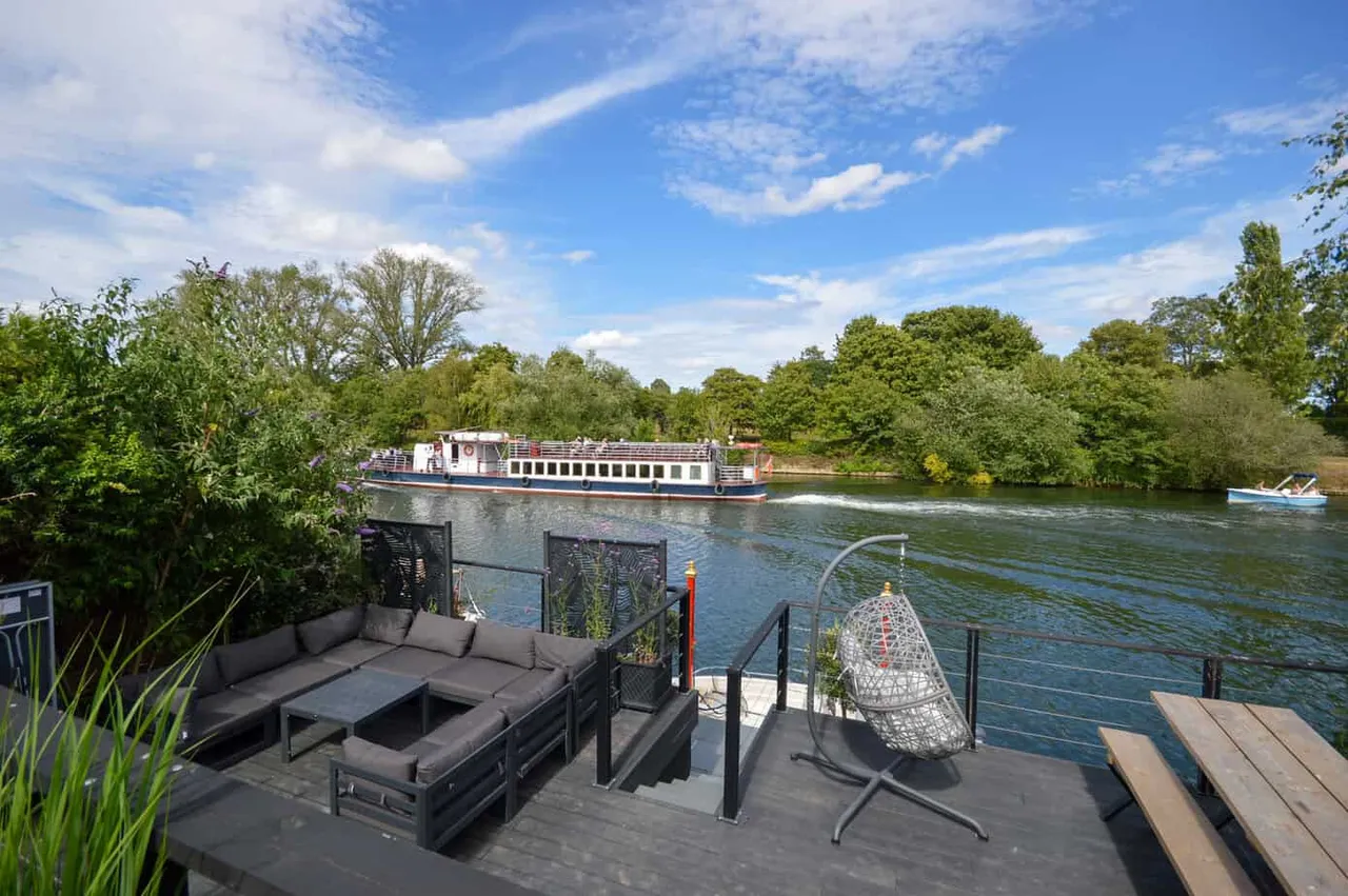 The Island, Thames Ditton, KT7, photo 18