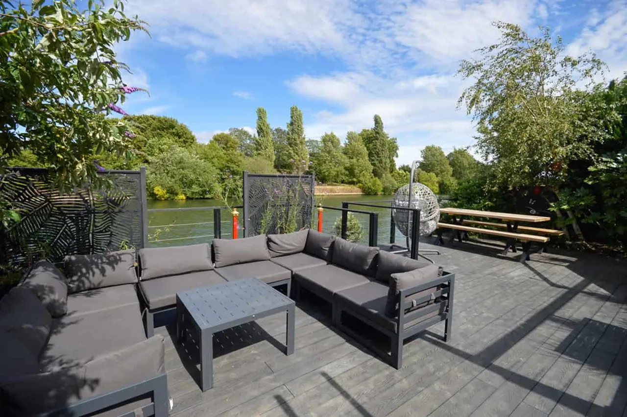 The Island, Thames Ditton, KT7, photo 14
