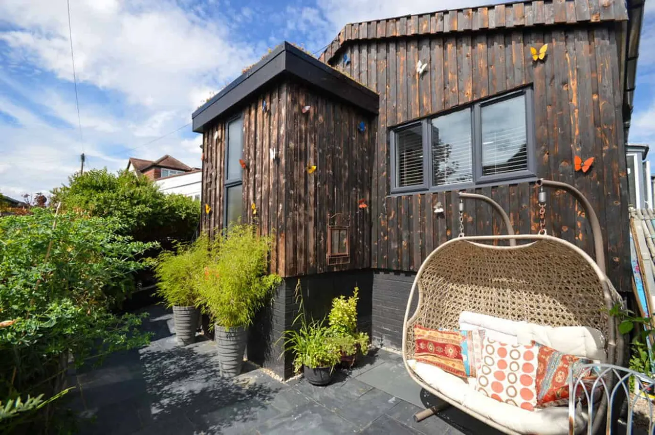 The Island, Thames Ditton, KT7, photo 16