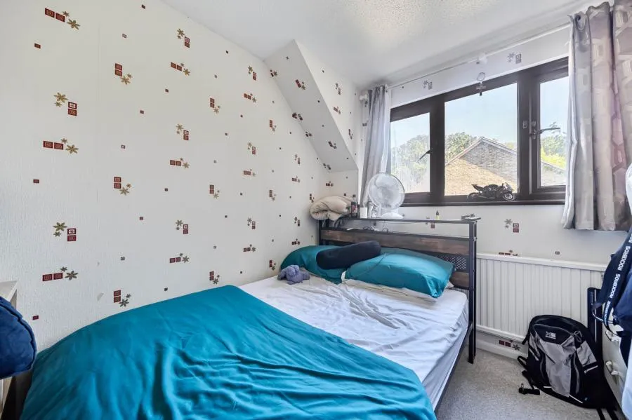 Pettys Brook Road, Chineham, RG24, photo 11