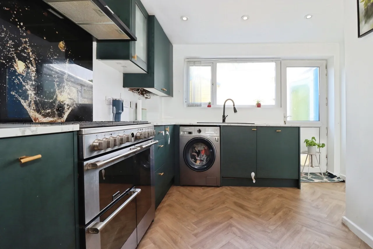Hercules Close, Little Stoke, Bristol, Gloucestershire, BS34, photo 5
