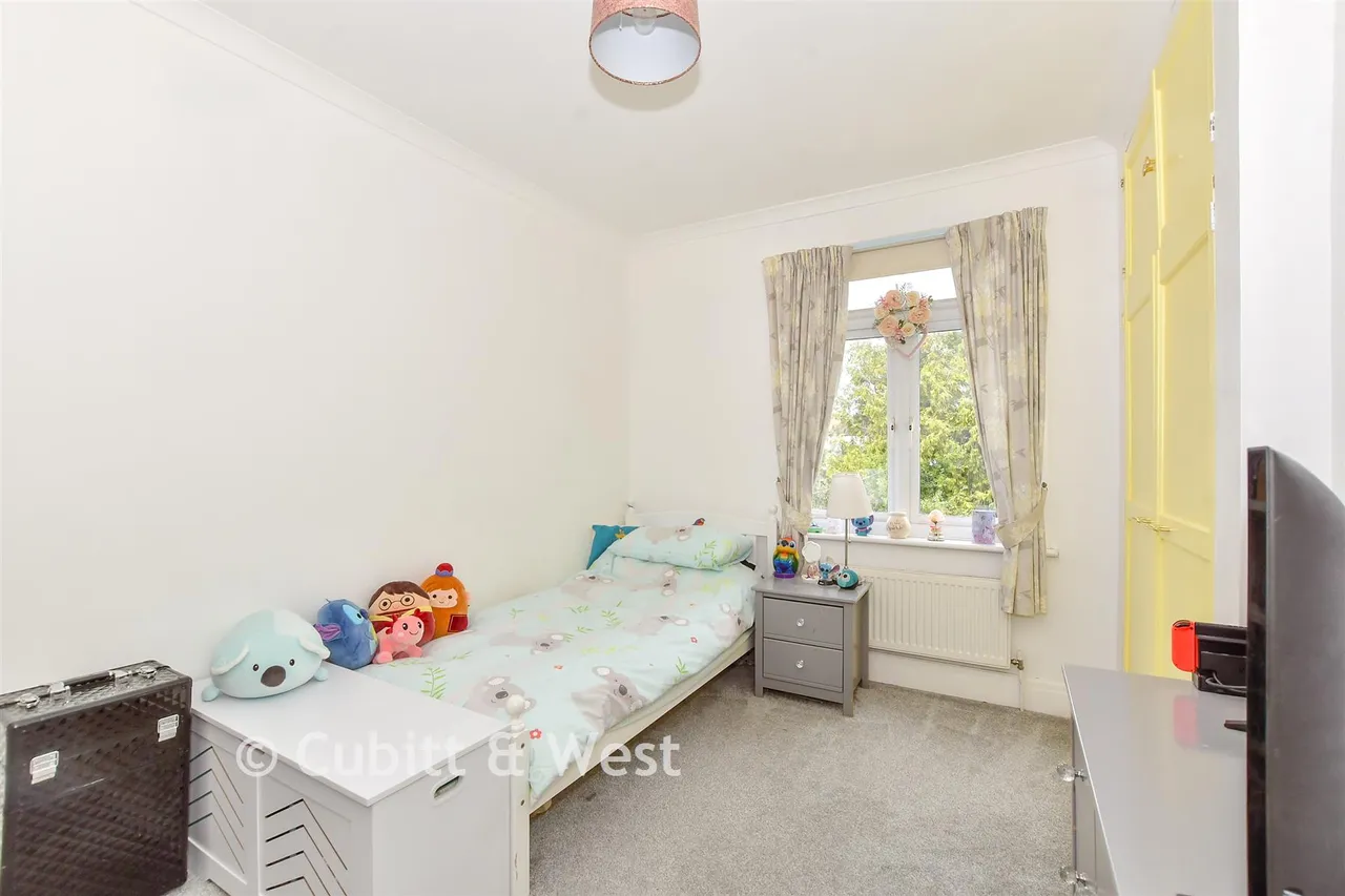 Stubbington Avenue, Portsmouth, PO2, photo 7