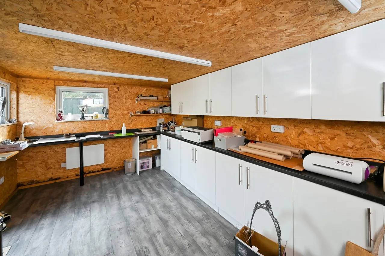 Mapplewells, Nottingham, NG17, photo 13