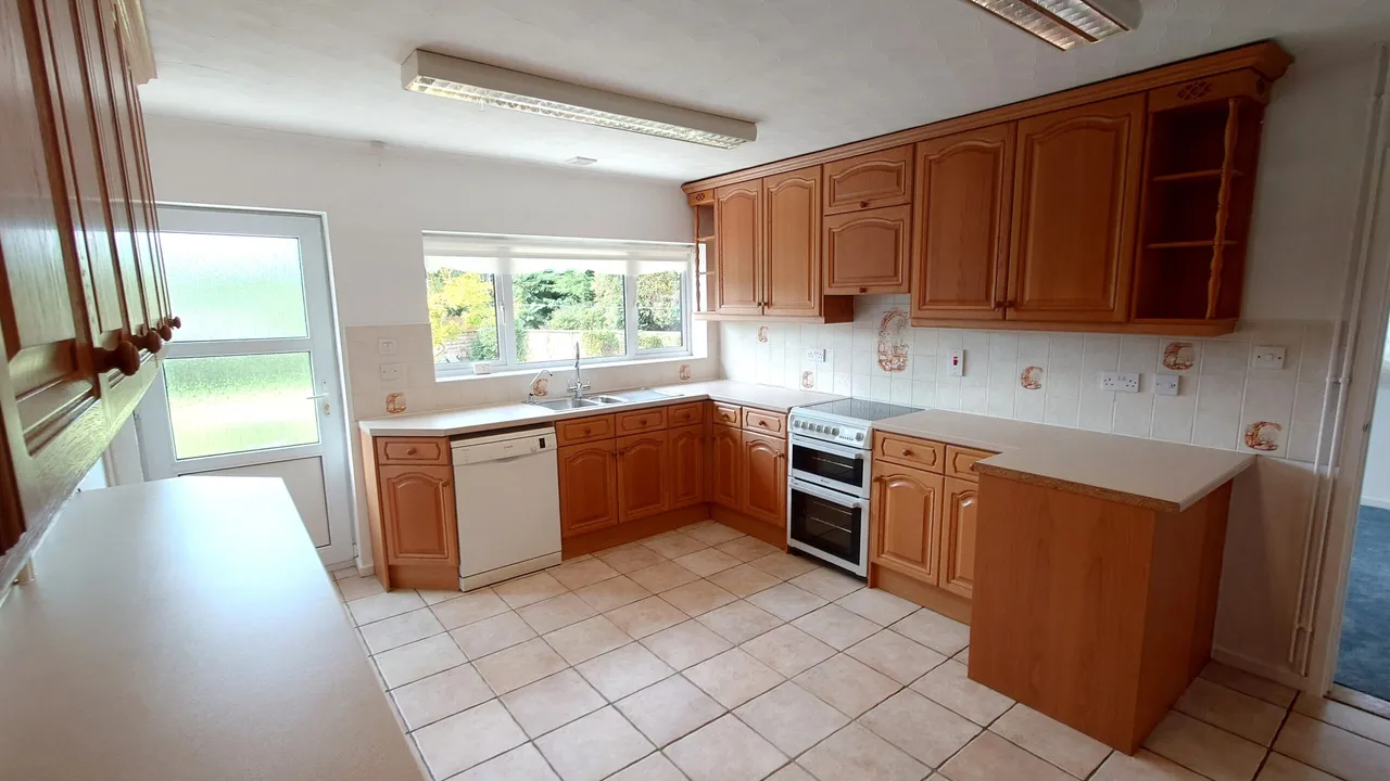 Bury St Edmunds, IP33, photo 4