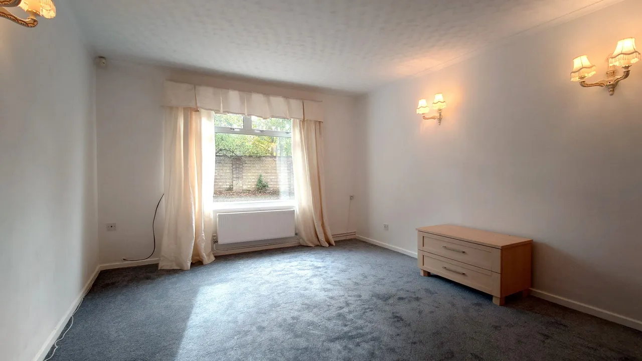 Bury St Edmunds, IP33, photo 6