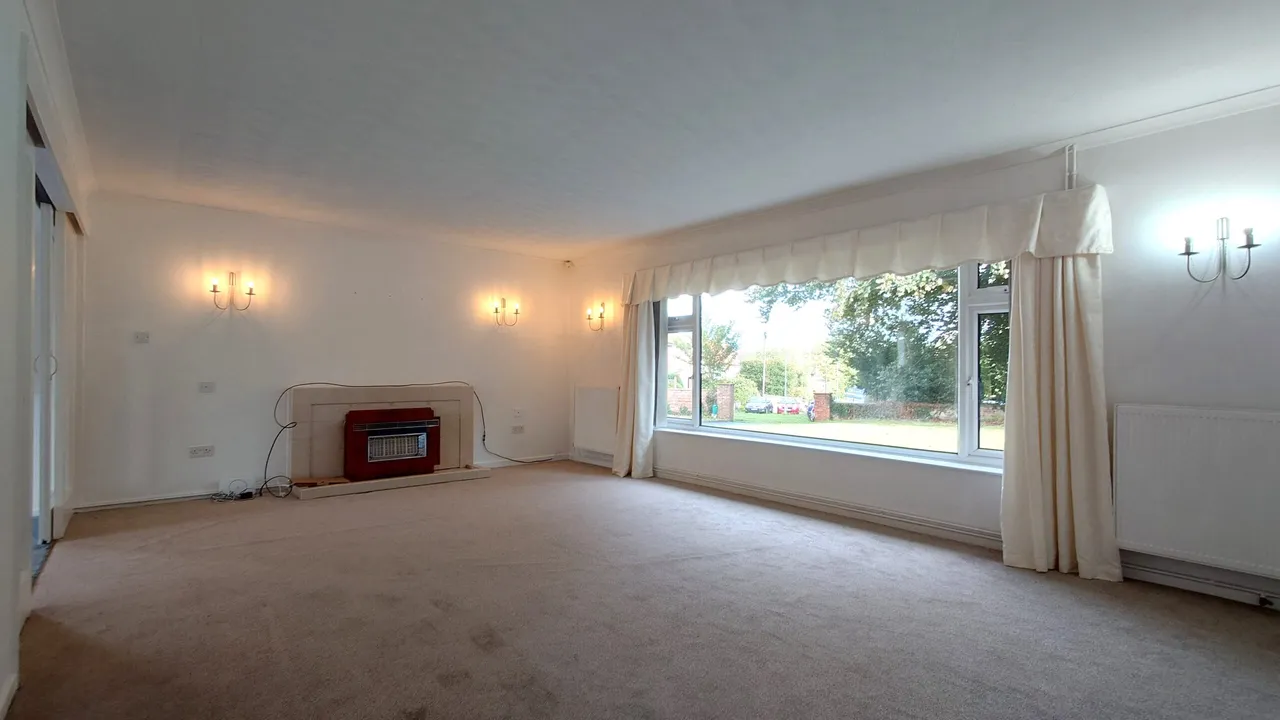 Bury St Edmunds, IP33, photo 2