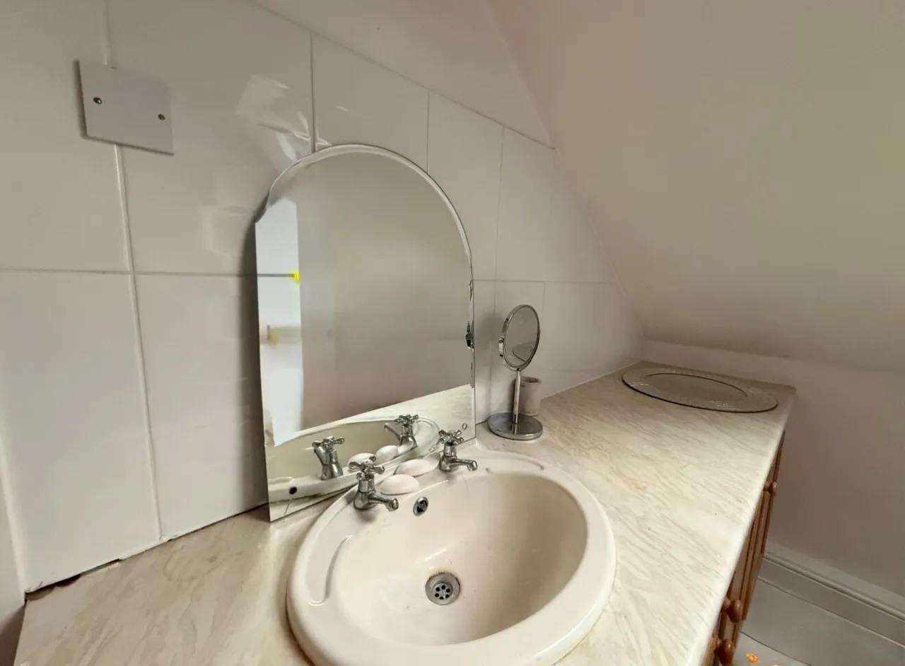 Waterford Place, Heald Green, SK8, photo 9
