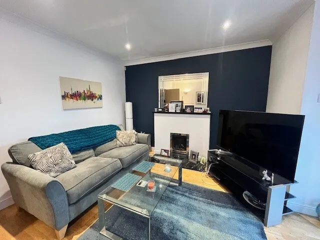 Waterford Place, Heald Green, SK8, photo 2
