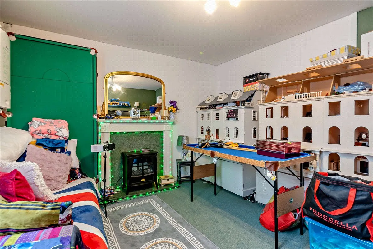 Edwards Hill, Lambourn, RG17, photo 11