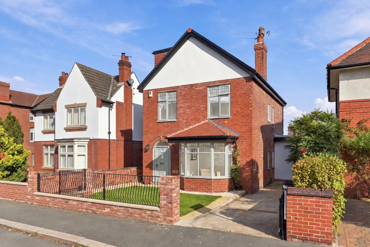 4 bed house for sale, Axholme Road, Doncaster, DN2