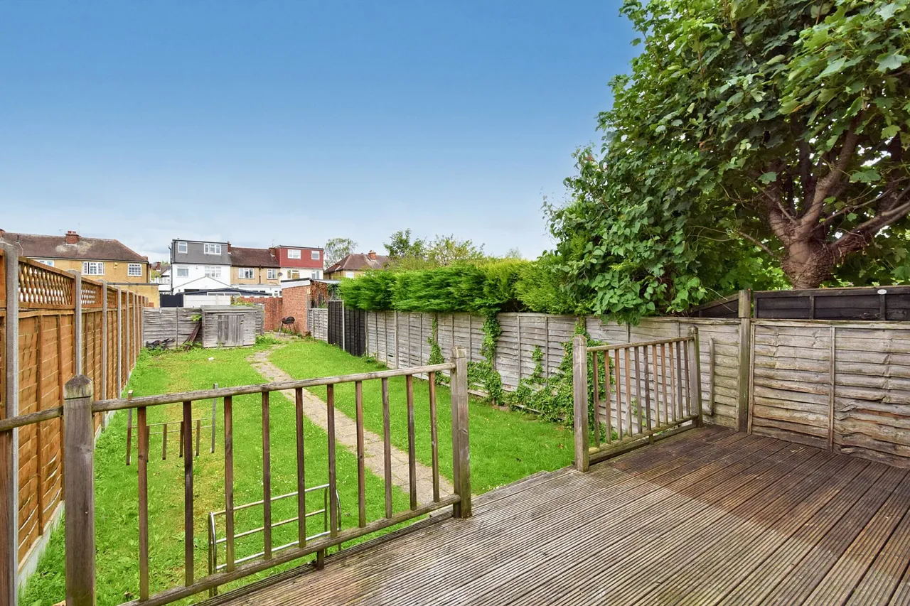Leamington Crescent, Harrow, HA2, photo 10