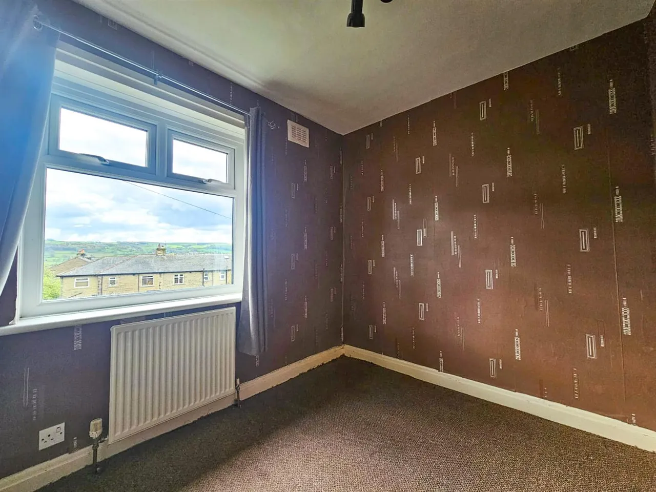 Longbottom Avenue, Silsden, BD20 0HS, photo 15