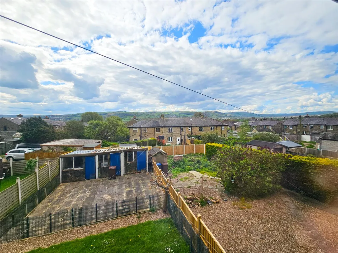 Longbottom Avenue, Silsden, BD20 0HS, photo 16