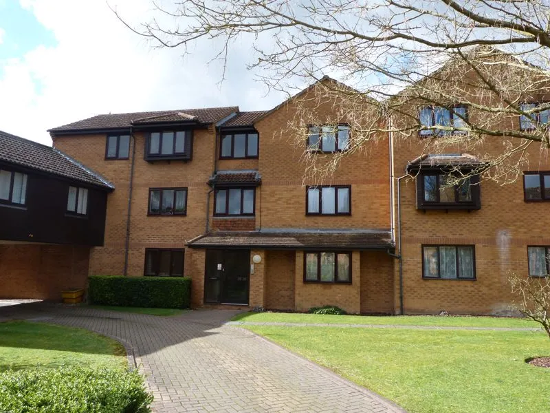 1 bed flat for sale — Knaves Hollow, Wooburn Moor HP10 0PB
